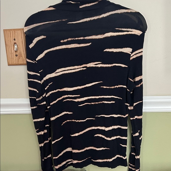 H&M Black and Beige Striped Top - Picture 2 of 3